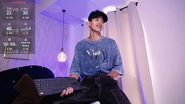 KamiSuarez online show from 02-10-26, 06:40