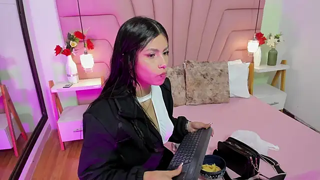 Kim Luna1 online show from 02-07-26, 03:14