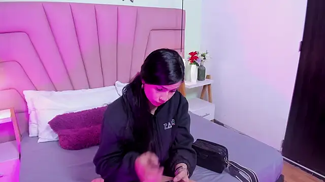 Kim Luna1 online show from 02-14-26, 03:12