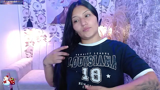 emmaa garciia online show from 12-17-25, 03:55