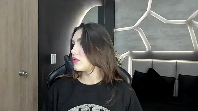 DakotaRussell  online show from 01-07-26, 07:19