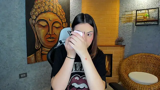 DakotaRussell  online show from 11-08-25, 11:03