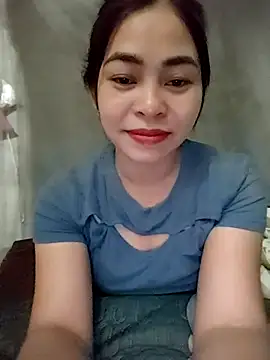 Snapshot of Bamboo-niee123 chatting on 04-28-26, 08:02 Bamboo-niee123 online show from 04-28-26, 08:02