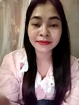 Snapshot of Bamboo-niee123 chatting on 04-17-26, 04:43 Bamboo-niee123 online show from 04-17-26, 04:43