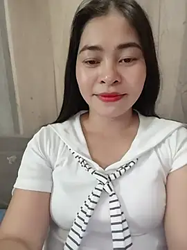 Snapshot of Bamboo-niee123 chatting on 05-15-26, 06:22 Bamboo-niee123 online show from 05-15-26, 06:22