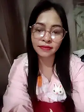 Snapshot of Bamboo-niee123 chatting on 04-23-26, 01:57 Bamboo-niee123 online show from 04-23-26, 01:57