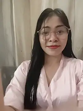 Snapshot of Bamboo-niee123 chatting on 05-18-26, 01:17 Bamboo-niee123 online show from 05-18-26, 01:17