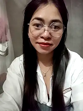 Bamboo-niee123 online show from 03-15-26, 11:01