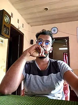 nithinrr online show from 10-28-25, 05:18