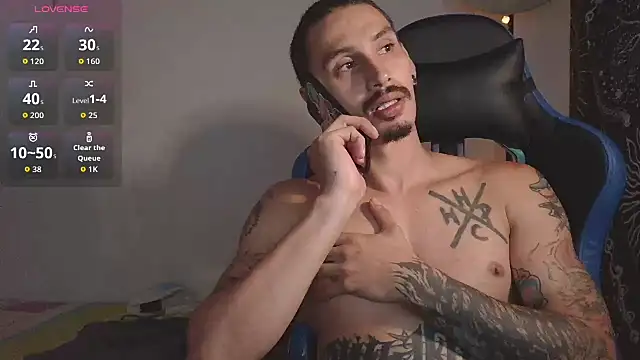 Snapshot of mateos6_6 chatting on 11-12-25, 02:37 mateos6 6 online show from 11-12-25, 02:37