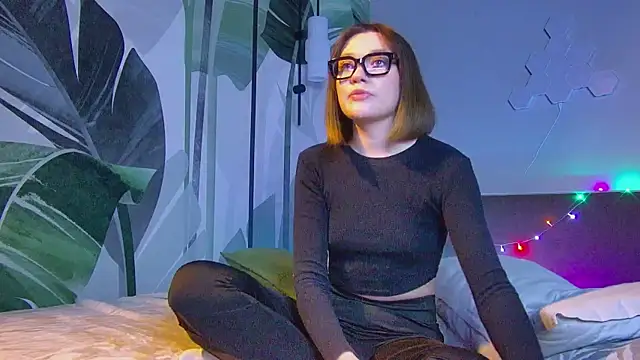 R I N A online show from 11-08-25, 01:09