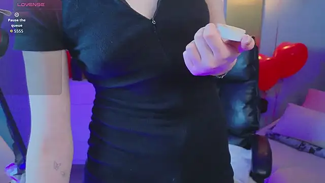 R I N A online show from 04-05-26, 01:12