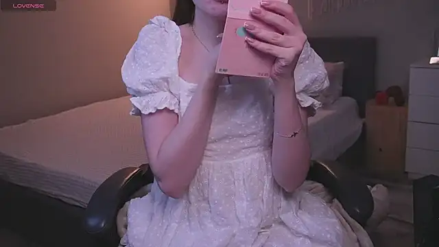 R I N A online show from 04-10-26, 01:12