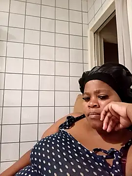 ThickLeeyanaXX online show from 12-19-25, 07:16