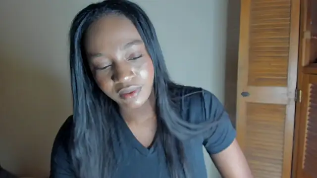 Snapshot of _Chaina chatting on 12-19-25, 05:59 Chaina online show from 12-19-25, 05:59