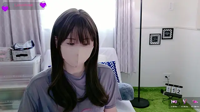 Snapshot of KIRINO_xx_ chatting on 06-12-26, 12:19 KIRINO xx online show from 06-12-26, 12:19