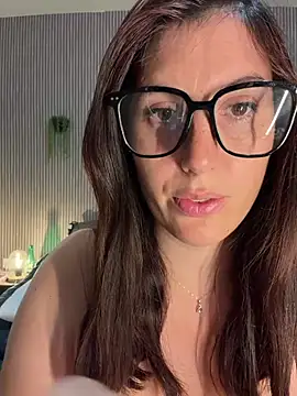 MysteryGirl   online show from 05-29-26, 07:25