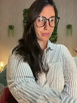 MysteryGirl   online show from 07-08-26, 07:53
