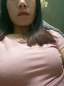 Elysia-007 online show from 12-18-25, 02:21