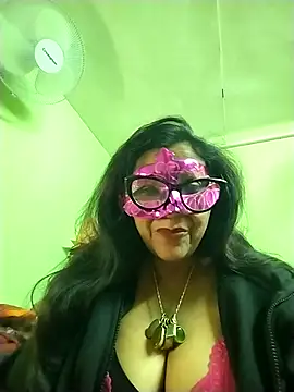 LOVE  RANI online show from 11-18-25, 06:22