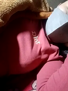 yoyo-mi online show from 11-25-25, 03:29