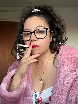 Snapshot of Sexy_MamacitaX chatting on 10-28-25, 04:17 Sexy MamacitaX online show from 10-28-25, 04:17