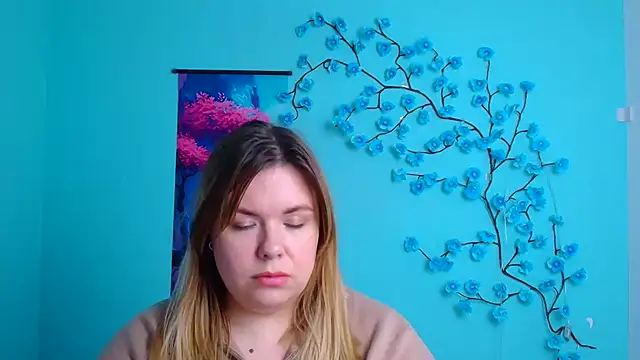 SusannaNight online show from 11-15-25, 12:20