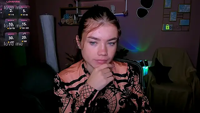 isabel wave online show from 11-18-25, 07:44