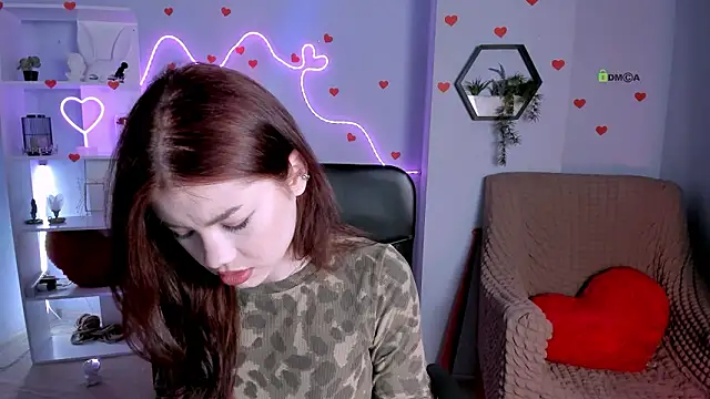 Snapshot of isabel_wave chatting on 02-15-26, 10:14 isabel wave online show from 02-15-26, 10:14