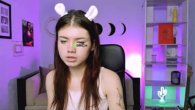 Snapshot of isabel_wave chatting on 01-19-26, 01:42 isabel wave online show from 01-19-26, 01:42