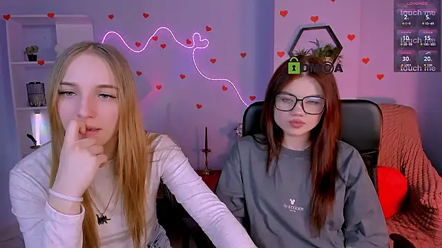 Snapshot of isabel_wave chatting on 02-28-26, 08:19 isabel wave online show from 02-28-26, 08:19