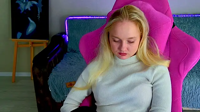 Shawty Mia online show from 05-05-26, 04:21