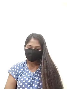 Green LaDY66 online show from 11-08-25, 04:10