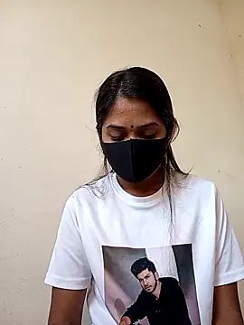 Green LaDY66 online show from 11-03-25, 03:45