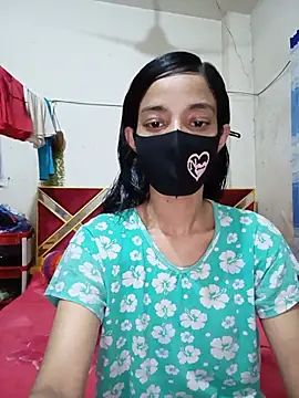 Snapshot of Green_LaDY66 chatting on 06-06-26, 04:45 Green LaDY66 online show from 06-06-26, 04:45
