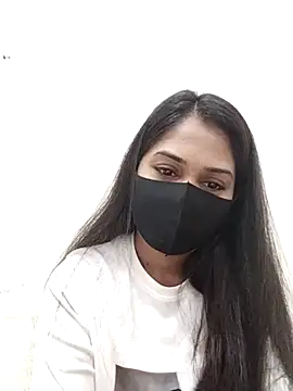 Green LaDY66 online show from 11-08-25, 02:48