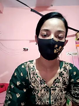 Snapshot of Green_LaDY66 chatting on 04-30-26, 02:13 Green LaDY66 online show from 04-30-26, 02:13