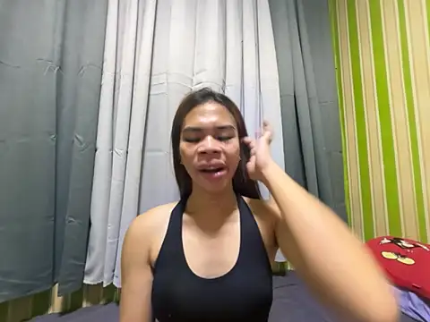 kierra fox online show from 12-17-25, 06:07