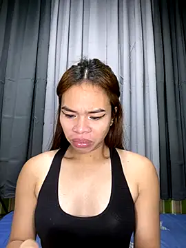 kierra fox online show from 11-17-25, 02:32