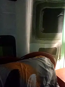 Esenia505 online show from 11-26-25, 05:18