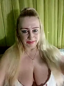 Esenia505 online show from 04-11-26, 12:07