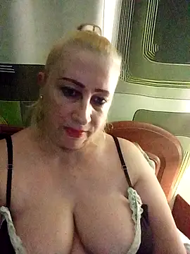 Esenia505 online show from 11-26-25, 05:24