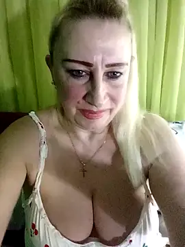 Esenia505 online show from 04-14-26, 03:28