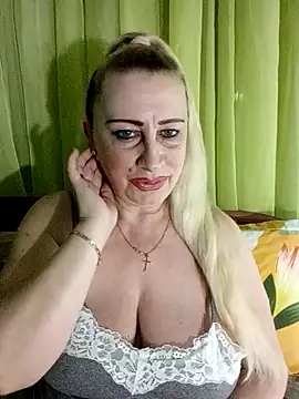 Esenia505 online show from 04-19-26, 06:10