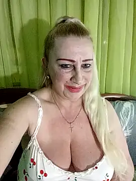Esenia505 online show from 05-06-26, 01:48