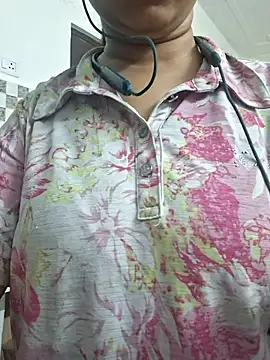 Milky Luna online show from 11-10-25, 09:25