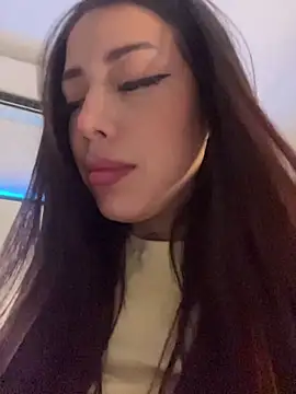 AshleyWinslow online show from 03-25-26, 06:46