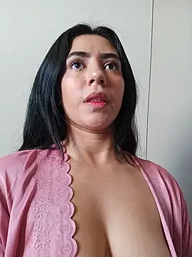 Sara-215 online show from 05-20-26, 12:46