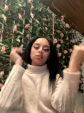 Snapshot of VioletMorgan_ chatting on 10-28-25, 02:05 VioletMorgan  online show from 10-28-25, 02:05