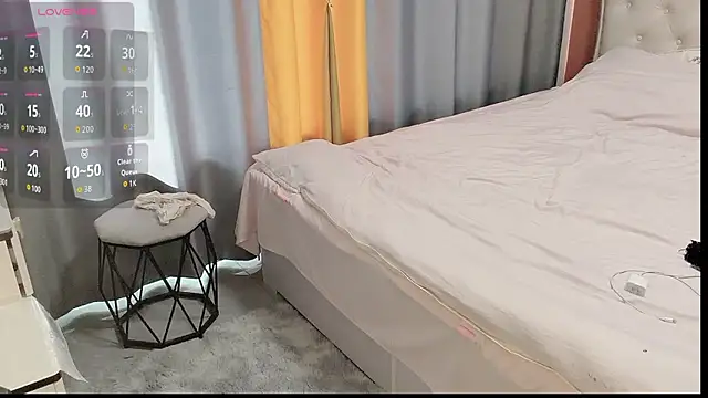 Snapshot of zhnlky chatting on 01-12-26, 07:15 zhnlky online show from 01-12-26, 07:15